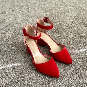 Selling Red Heels, size 6.5